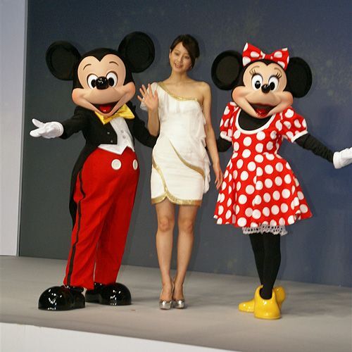 Ascii Jp 堀北真希とミッキー ミニーも応援 Disney ドコモのコラボ