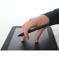 ASCII.jp：タッチや無線接続に対応したワコムのペンタブ Intuos5が発表