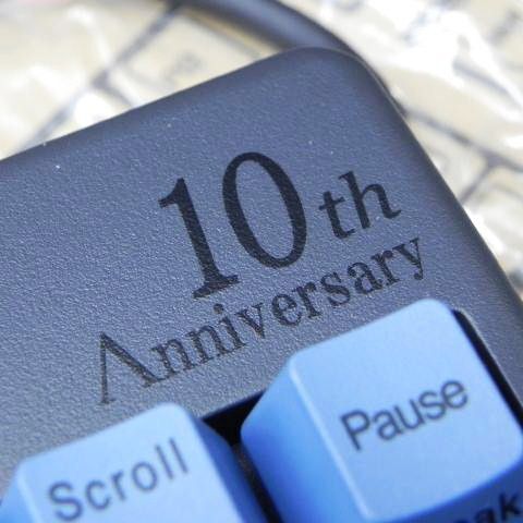 ASCII.jp：10周年記念の1000本限定「RealForce」キーボードが発売