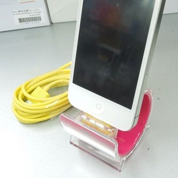 ASCII.jp：カワイイけど頑丈な充電スタンド iPhoneもAndroidの両方OK！