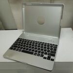 ASCII.jp：まるでノートPC！ 「iPad」用キーボード付きケースが近日登場