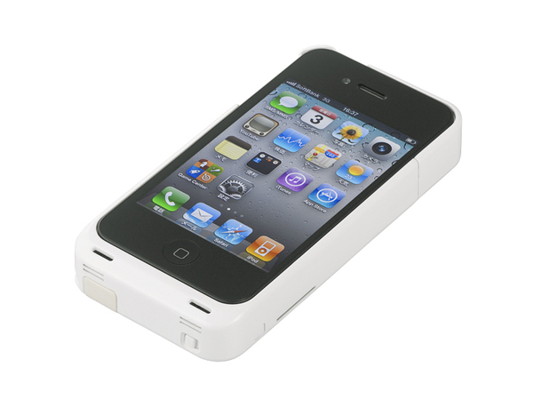 バッファローのiPhone 4/4S対応バッテリー内蔵ケース「BSIPA11」。1600mAhのリチウムポリマーバッテリーを搭載