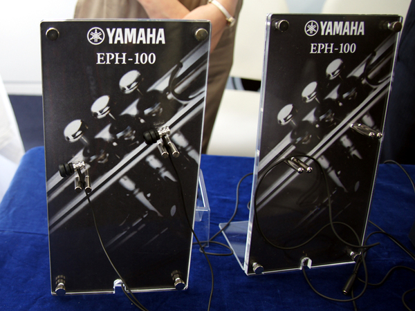 ヤマハはオンライン限定販売の「EPH-100」の試聴が可能だった