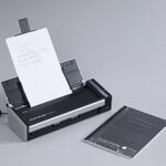ASCII.jp：A3サイズまでを見開きスキャン、裁断不要の「ScanSnap SV600」