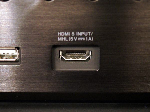 LX56の前面HDMI入力はMHL端子も兼ねている