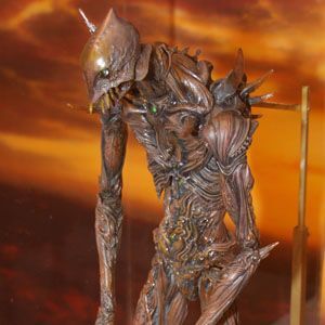 ASCII.jp：巨神兵まじ怖い 館長は庵野秀明の特撮博物館は明日から (1/2)