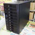 ASCII.jp：まるでPCケース！ HDDを10台搭載可能な外付けケースが発売