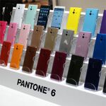 25色のカラバリから選べる高性能機になったPANTONEスマホ