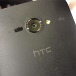 今度の「HTC J」は、フルHD液晶搭載のau冬スマホ最強機