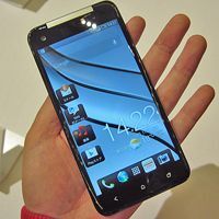 HTC j butterfly 美品 HTC J Butterfly 5-inch smartphone destined for Japan - CNET