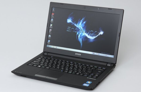 ASCII.jp：ノングレア液晶搭載の薄型モデル「Endeavor NA601E」を使っ 