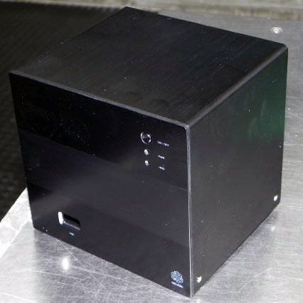 ASCII.jp：アビーからNUC準拠の小型キューブPCケース全5色が発売