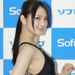 購入したての競泳水着で悩殺!!　鈴木 咲が2年ぶりのDVD