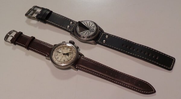 腕時計業界で最近の流行は、安価なデザイナーズ・ブランド腕時計と、ジョーク腕時計かも……。フォッシルが何年かに一度発売する「腕日時計」（上）とならんでも違和感がない感じ