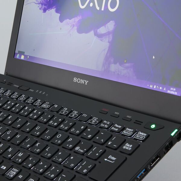 ASCII.jp：どこでも大活躍！ 1600×900ドット表示がうれしい「VAIO S13」 (1/5)