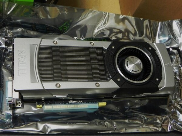  ASUSTek ASUS NVIDIA GeForce TITAN GPUビデオカード (オーバークロックモデル) GTXTITAN-6GD5