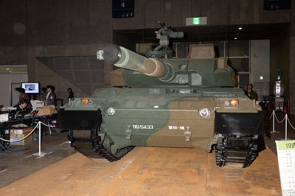 Ascii Jp 最新戦車 10式 が見れる ニコニコ超会議2 自衛隊ブース