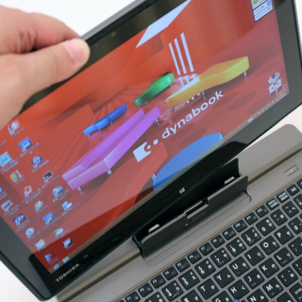 TOSHIBA dynabook V713/H Core i5 3439Y 1.50GHz/4GB/128GB(SSD) 〔A0320〕 : Toshiba dynabook V713⁄27J : Computers