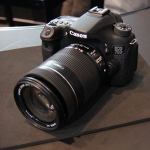 ASCII.jp：EOS 70Dを写真でチェック＆EOS 7Dと比較してみた！ (1/2)