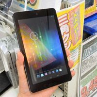 ASCII.jp：メタルボディーのドスパラの新7型タブレット発売