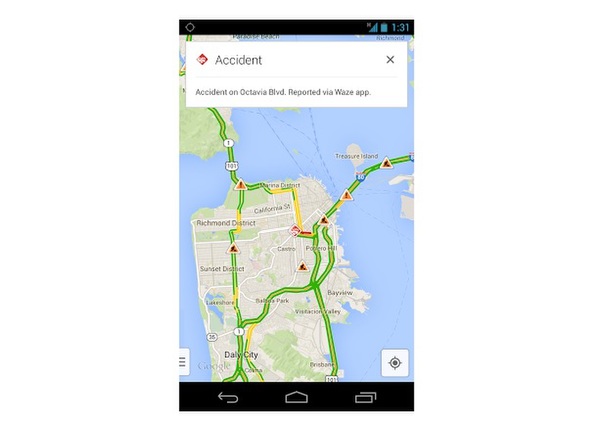 「Googleマップ」モバイルアプリに「Waze」の交通情報がリアルタイムで表示されるイメージ（米グーグル公式ブログより）