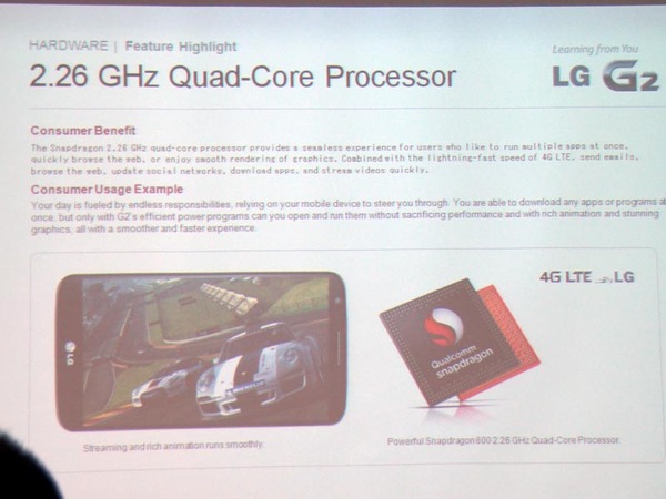 CPUはクアッドコアの「Snapdragon 800」（2.26GHz）を搭載