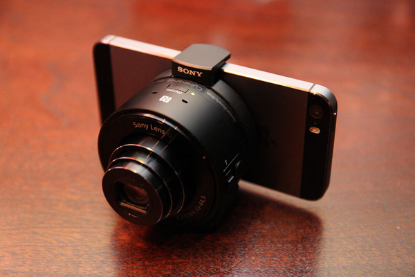 Ascii Jp スマホ ソニーのレンズ型カメラでsns用写真を撮る技 1 2