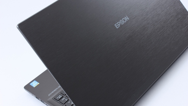 ASCII.jp:FF14もサクサク楽しめる15.6型ノートPC「Endeavor NJ5900E