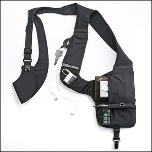 Ascii Jp ガンマンのようにiphone スマホを携帯できるビジネスホルスターバッグ