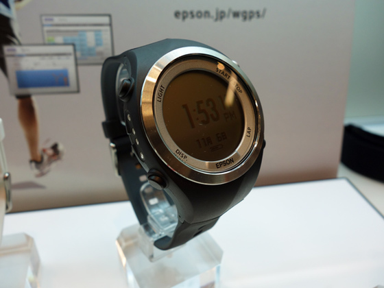 Ascii Jp エプソン ランナー向けgps腕時計 Wristablegps にスマホ連携の新モデル