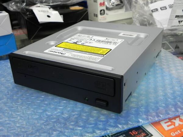 ASCII.jp：パイオニア製Blu-rayドライブ「BDR-209DBK」バルク版が発売