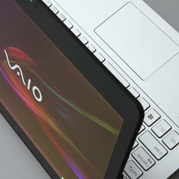 ASCII.jp：巧みに変化する「2 in 1」の11.6型ノート「VAIO Fit