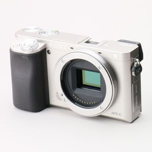 ASCII.jp：NEX-7の後継「α6000」登場！ 「α7」と比較してみた!! (1/2)