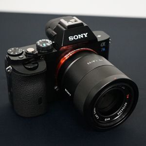 ASCII.jp：ソニーが「α7s」や「α77」後継機などを一斉に発表！ (1/3)