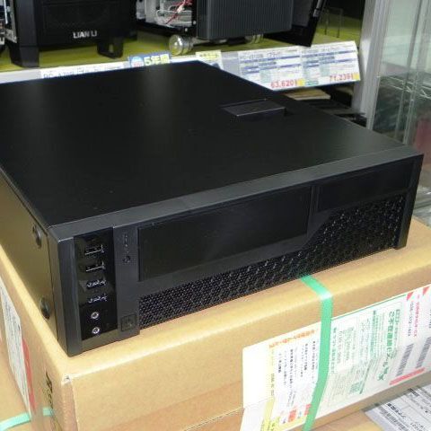 ASCII.jp：80PLUS PLATINUM電源を標準装備するIn Win製PCケース
