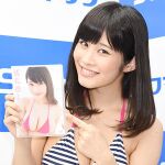 Hカップ新人グラドル「橘花凛」がデビュー作で恋愛指南!?