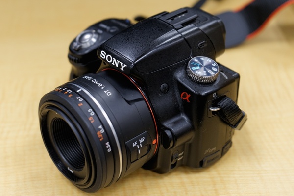 【ボディ・レ】 ソニー : α33 DT 50mm 1.8 単焦点 : カメラ・光学機器用 なカメラで - www.sumatra.eco.br