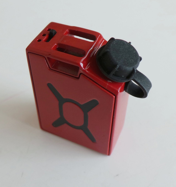小さいだけでFuel Can（燃料缶）そっくりなDevotec Fuel Micro Charger