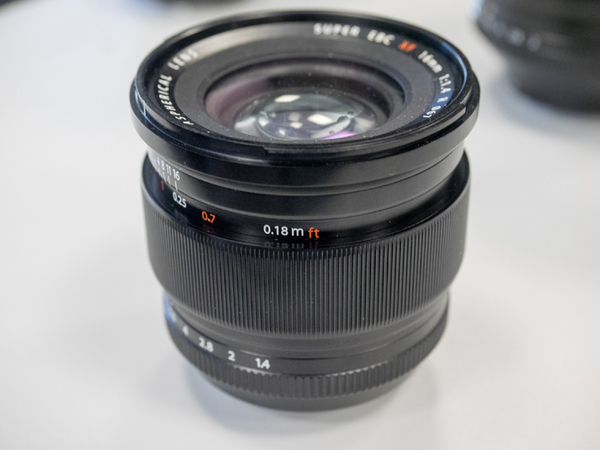 「XF16mmF1.4 R」は、F1.4と明るく、16mmと広角な単焦点レンズ