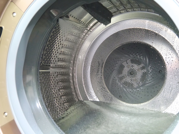 ASCII.jp：「市場最強の洗浄力」 - マイクロ高圧洗浄初採用のドラム式