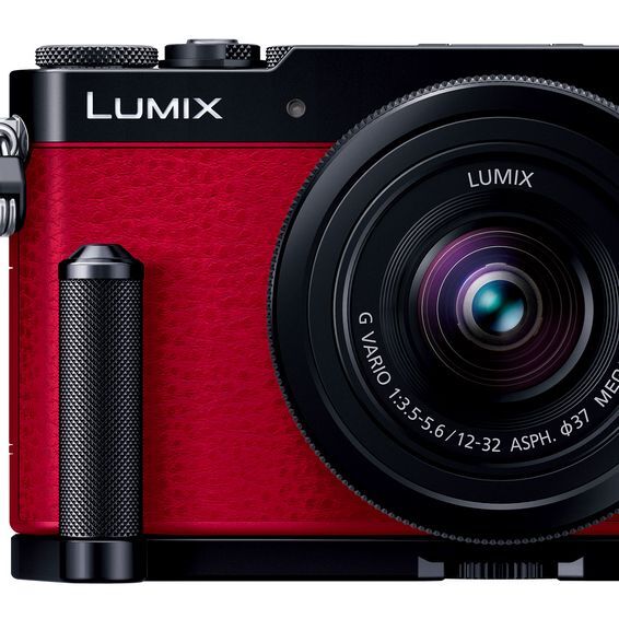 ASCII.jp：パナソニック、EVF付きコンパクトミラーレス「LUMIX GM5」発表