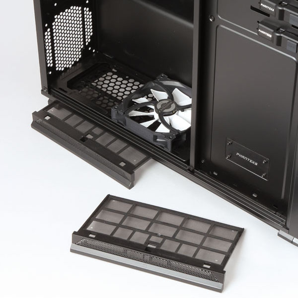 ASCII.jp：長～く使える極上のPCケース2014【Phanteks/Thermaltake編