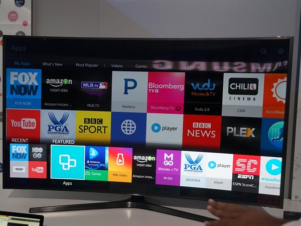 サムスンの4Kテレビは「TIZEN」を採用。さまざまなアプリケーションが利用可能だ