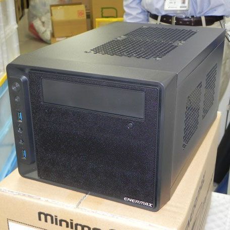 ASCII.jp：ドスパラ専売！ 高い拡張性を備えたキューブ型Mini-ITXケース