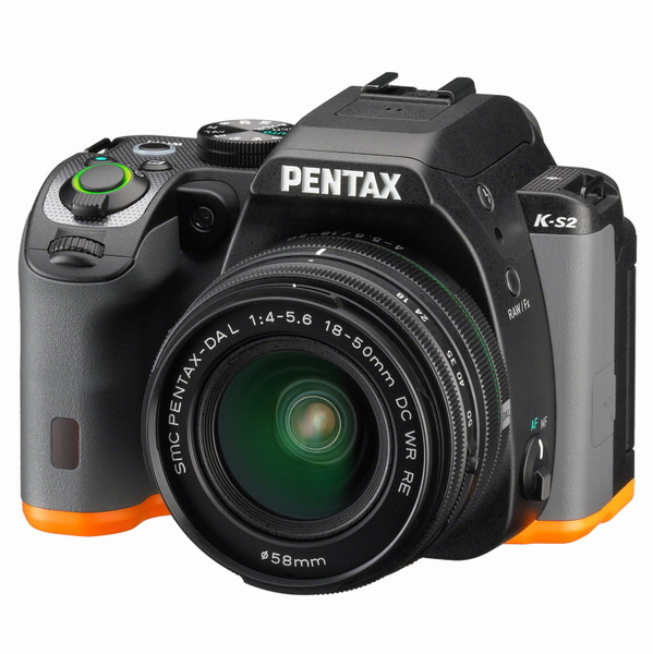 「PENTAX K-S2」のオレンジモデル
