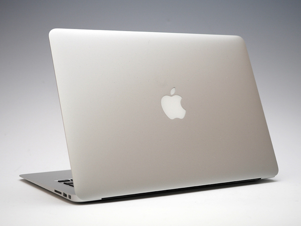 ASCII.jp：今こそ「MacBook Air」が買い時！ 新13インチは完成度が高い 