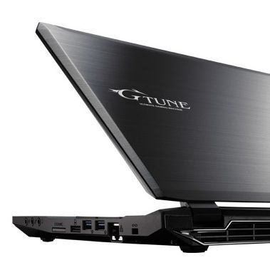 ASCII.jp：薄さ27mmに、4KとGTX 970Mを詰め込んだ15.6型ノート