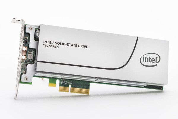 Intel SSD 750 Series 400GB 2.5インチ版