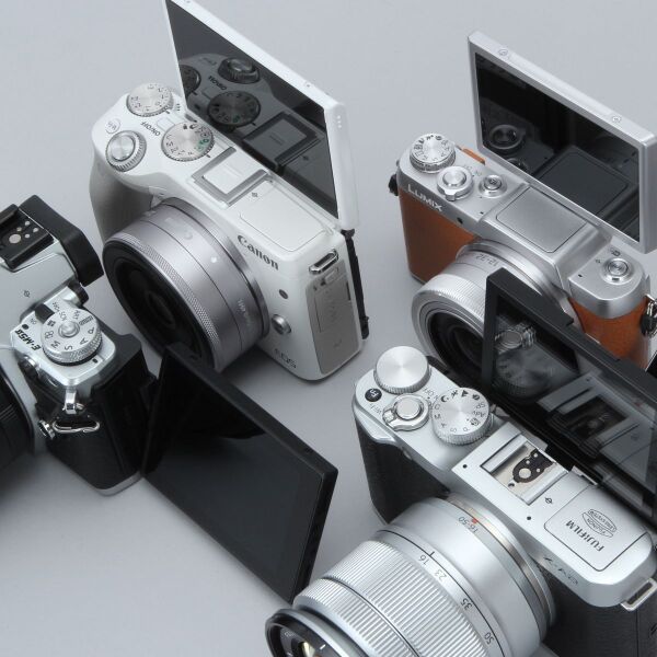 E-M5 Mark ii とVoigtländerレンズ セット E-M5 Mark ii とVoigtländerレンズ セット E-M5 Mark ii とVoigtländer