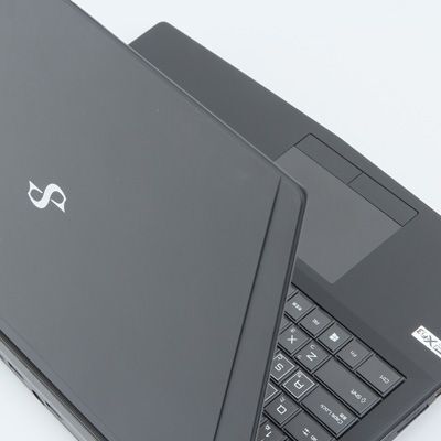 ASCII.jp：iiyama PCのデスクノートは持ち運べるデスクトップ＋4K
